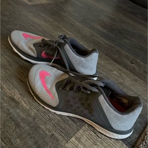 Women’s Nike shoes.